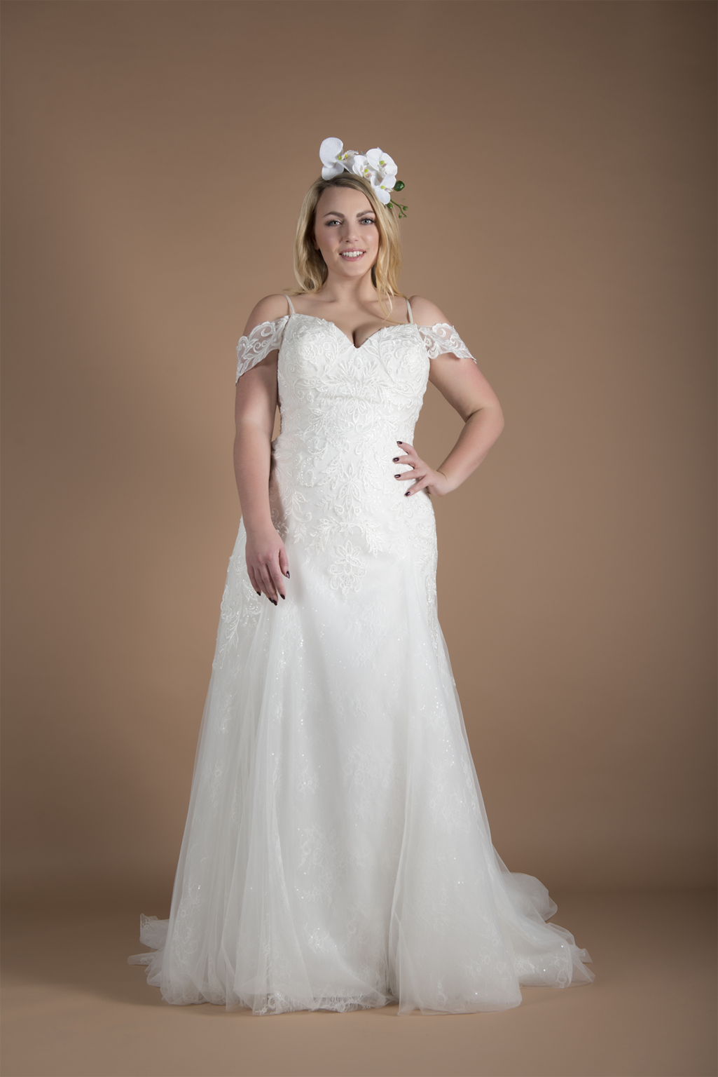 Stevie | Curvy Chic Bridal