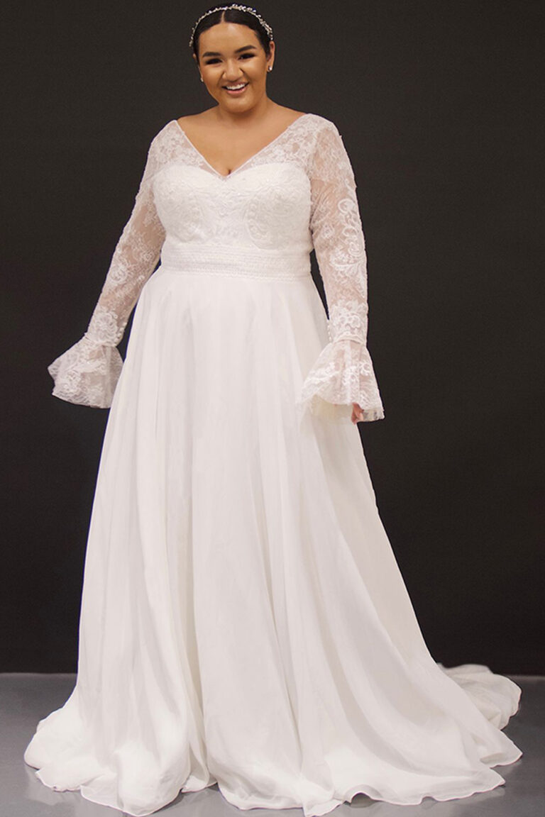 Hedy | Curvy Chic Bridal